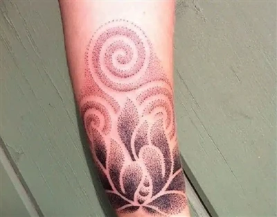 Hva er en pointillisme-tatovering?