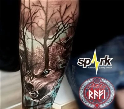 tattoo artist fem